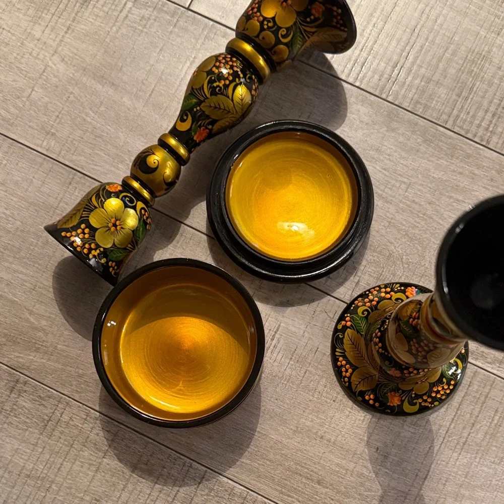 Russian Khokhloma wooden candlestick holders and trinket box set - Picture 6 of 8